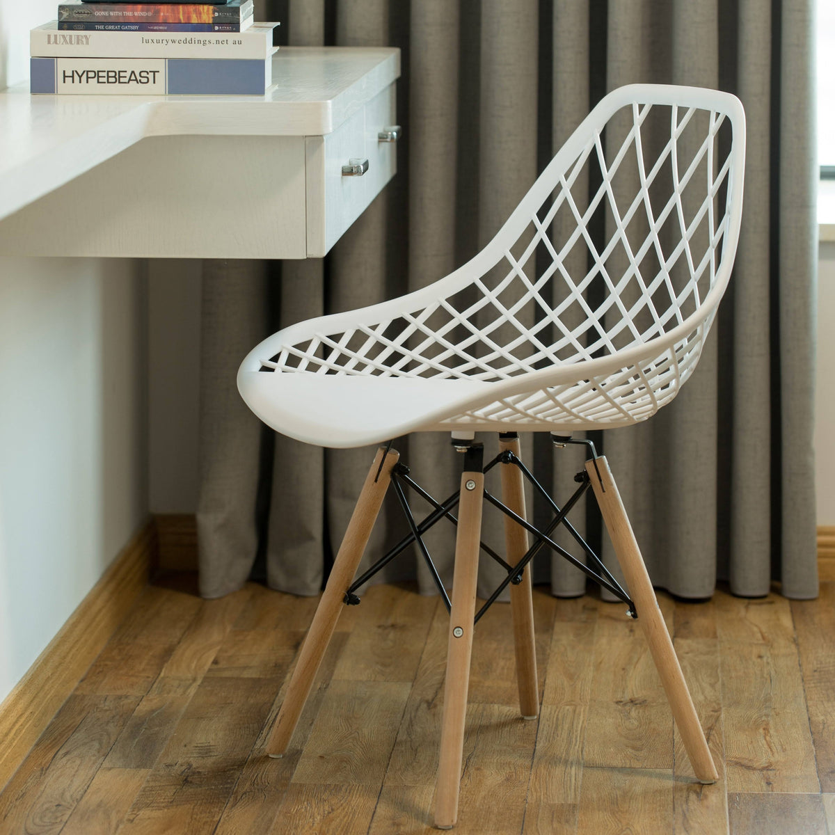 Black Set of 4 Plastic Dining Chair V169