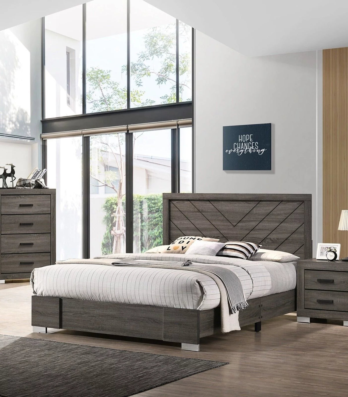 Queen Size Wooden Bed Z196513